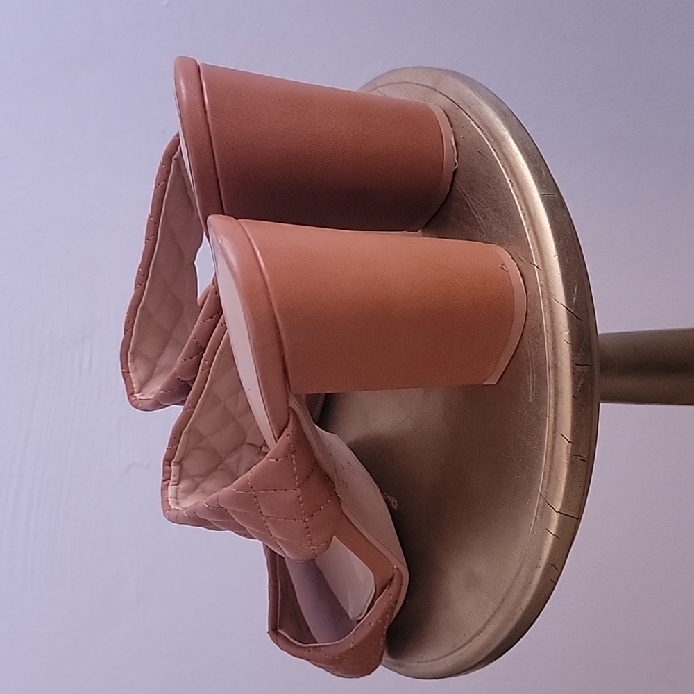 TAN HEEL SANDALS - Picture 4 of 4